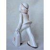 Chłopiec z walizką w stylu art deco wys,21cm szer.17cm