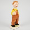 Chłopiec ceramika Bodrogkereszt&uacute;r Węgry lata 50te wys.12cm
