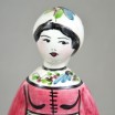 Ceramiczna dziewczyna w greckim stroju ludowym sygnowana 20cm
