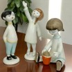 dziewczynki z książką styl art deco Hollohaza Wegry lata 60te