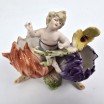 Figurka amorek i kwiaty w stylu secesyjnym, biskwit Niemcy ok. 1900r