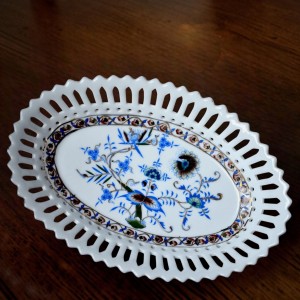 WYPRZEDAŻ Półmisek koszyk ażurowy wzór cebulowy porcelana lata 20te