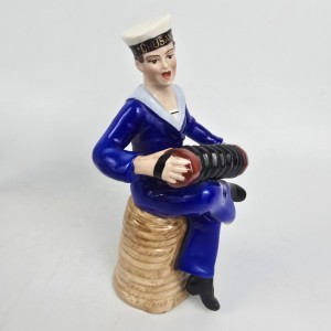 WYPRZEDAŻ Marynarz z transatlantyku P&O Chusan porcelana Drezno lata 50te